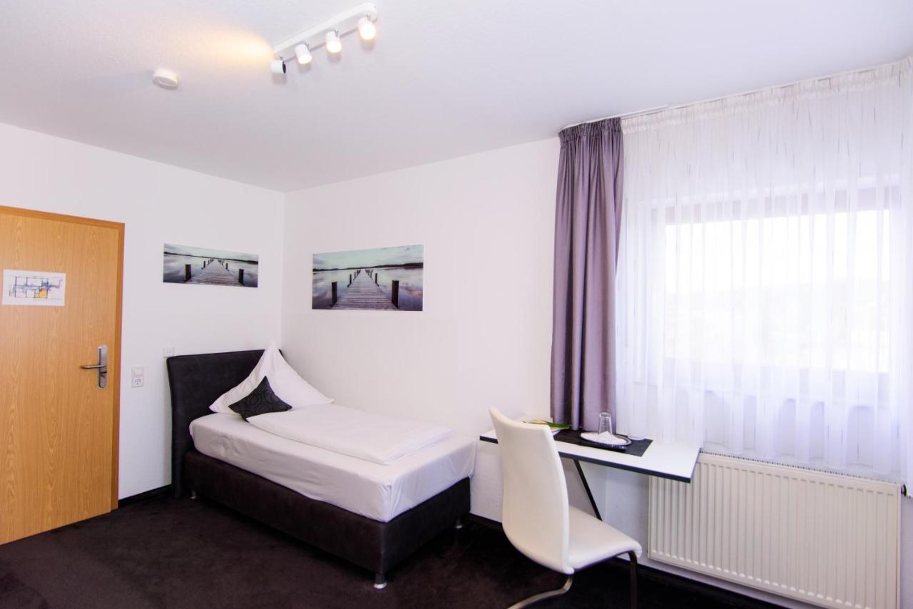 Hotel Bohn Metzingen  Exterior photo
